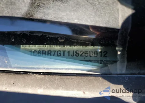 2018 Ram 1500 Slt z USA, uszkodzony, nr VIN 1C6RR7GT1JS250012